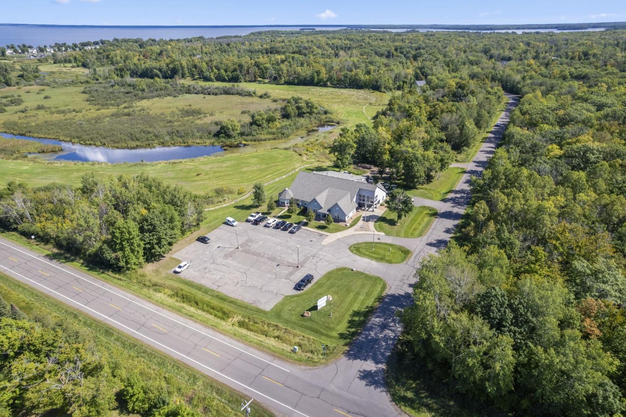 Village At Izatys Bayview Exterior foto